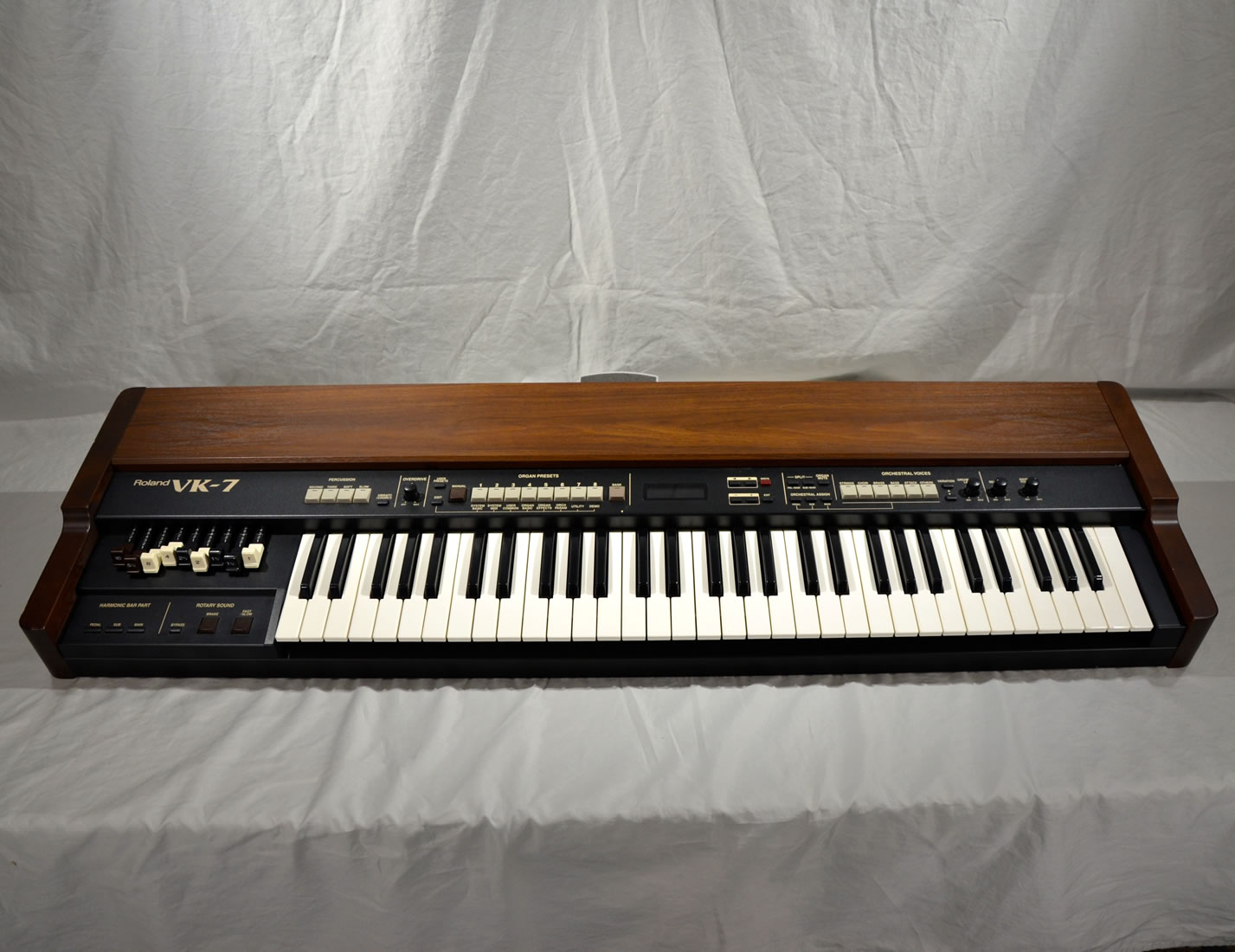 Roland vk 7