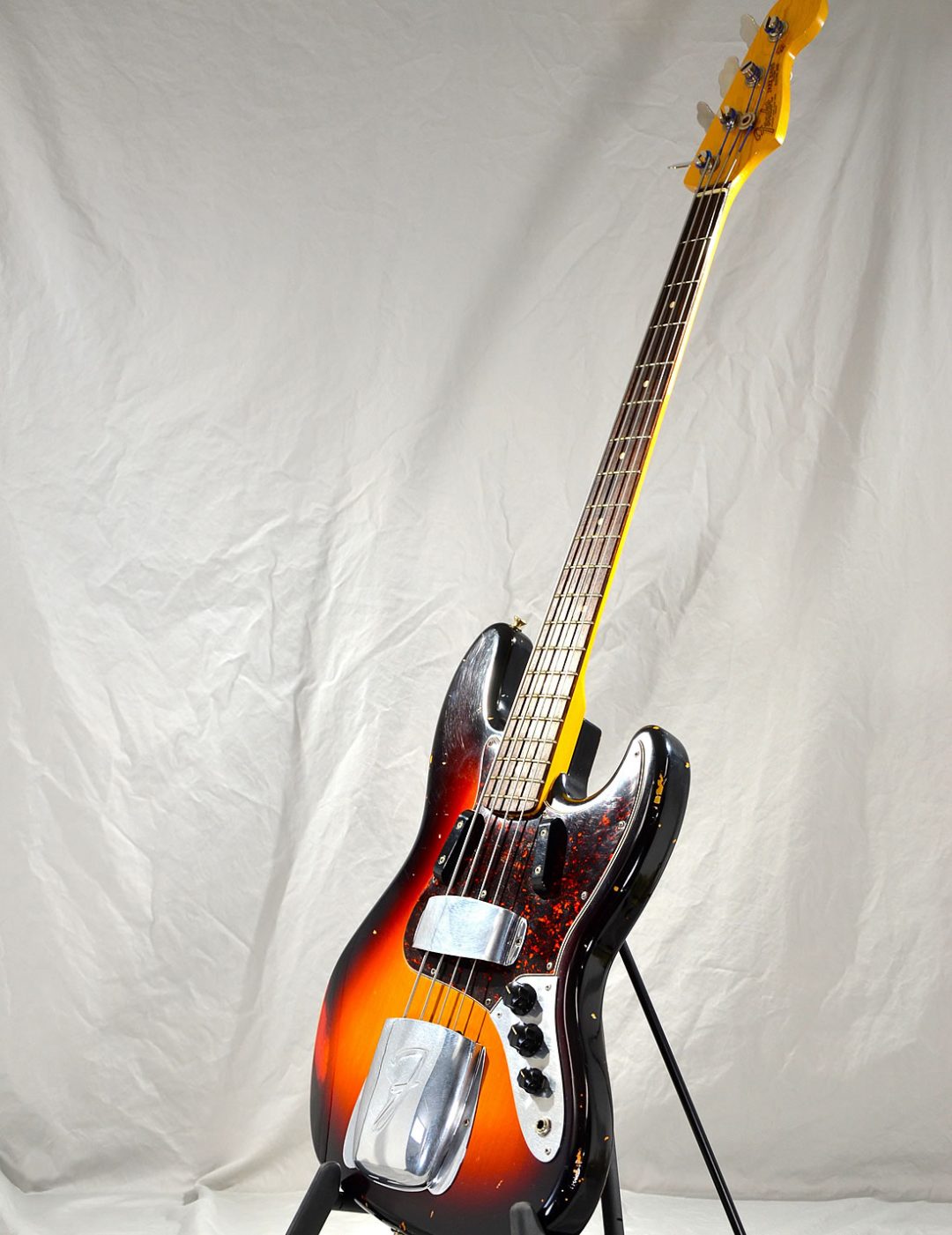 1960s Fender Jazz Bass 1997 Reissue Vintage Guitars And Amps